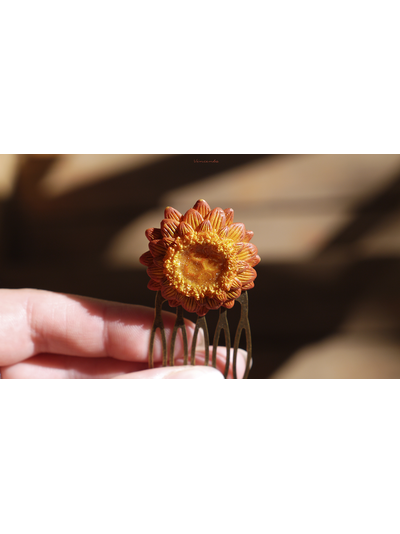 Гребень для волос "Цветок для медовой феи"