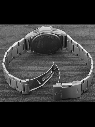 Часы Casio WVA-M630TDE-1A