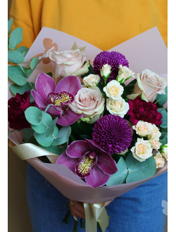 Букет цветов на 8 марта № 706