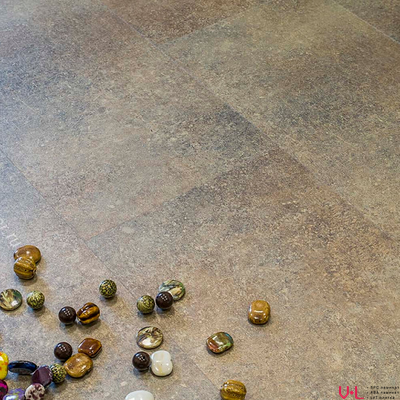 Кварцвиниловая плитка Fine Floor Шато де Фуа FF-1458 в интерьере детально