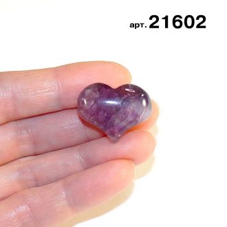 Флюорит натуральный (сердце) арт.21602: 9,9г - 20*25*12мм
