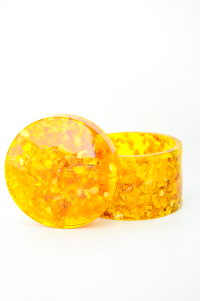 Шкатулка "Пчелка" с белым янтарем