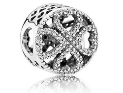 Шарм Пандора лепестки любви