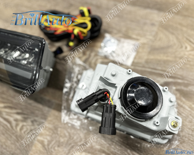 Противотуманки Toyota Land Cruiser 100 бегающие LED темные