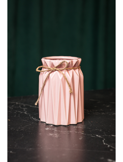 Розовая ваза