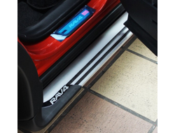 Пороги OEM на Toyota Rav4 (2013-2014)