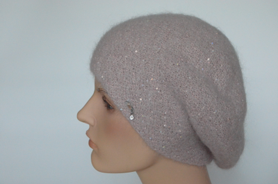 Вязаный берет розового цвета с пайетками для женщин Вицио Италия