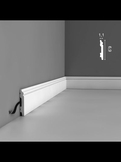 Напольный плинтус из дюрополимера Orac Decor коллекция Axxent SX165