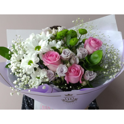 Палермо(хризантема 2шт, розы 3шт, кустовые розы 2шт, гипсофилла 1, рускус 2)