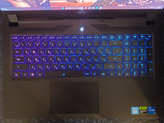 AORUS 7 9KF ( 17.3 Full HD IPS 360Hz i5-12500H RTX4060 (8Gb) 16Gb 512+512Gb SSD )