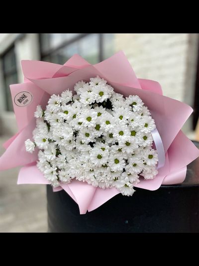 Букет из 19 хризантем