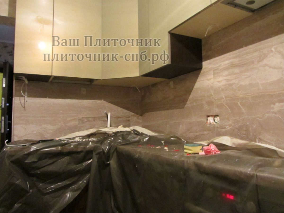 бесшовная укладка керамогранита 60*60 на фартук