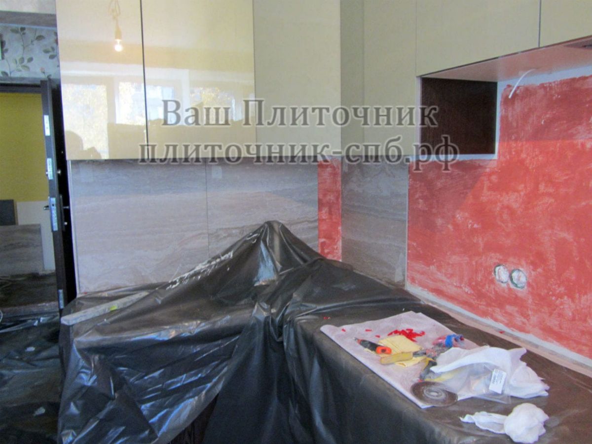 бесшовная укладка керамогранита 60*60 на фартук