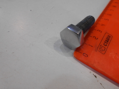 Болт М 10 (для мотоциклов Иж)