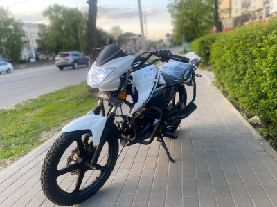 Мопед Millenium RS 12 белый