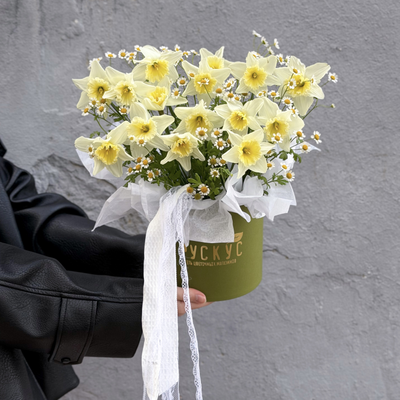 Коробочка из нарциссов