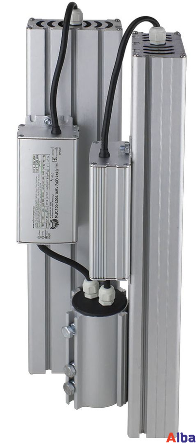 низковольтовый уличный светильник на консоль галочка