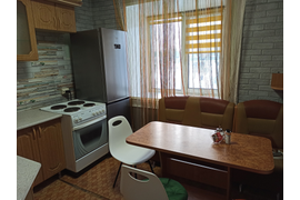 2-х комн. квартира посуточно в г. Кызыле, ул. Калинина, д.20