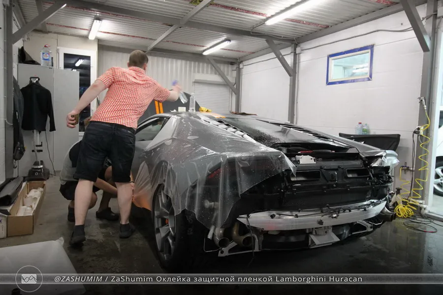 Оклейка защитной пленкой Lamborghini Huracan