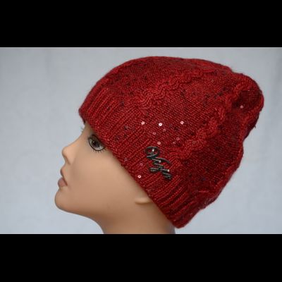 Женская вязаная красная шапка фото итальянских шапок Визио красного цвета для женщин