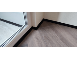 Антиплинтус Лука Апл 02.2700.015 Черный