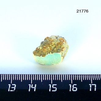 Бирюза натуральная (необработанная) Казахстан арт.21776: 3,7г - 20*15*13мм