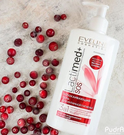 EVELINE успокаивающий гель для интимной гигиены молочная кислота и экстракт клюквы LACTIMED+ 250 мл