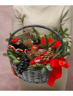 Корзина новогодняя