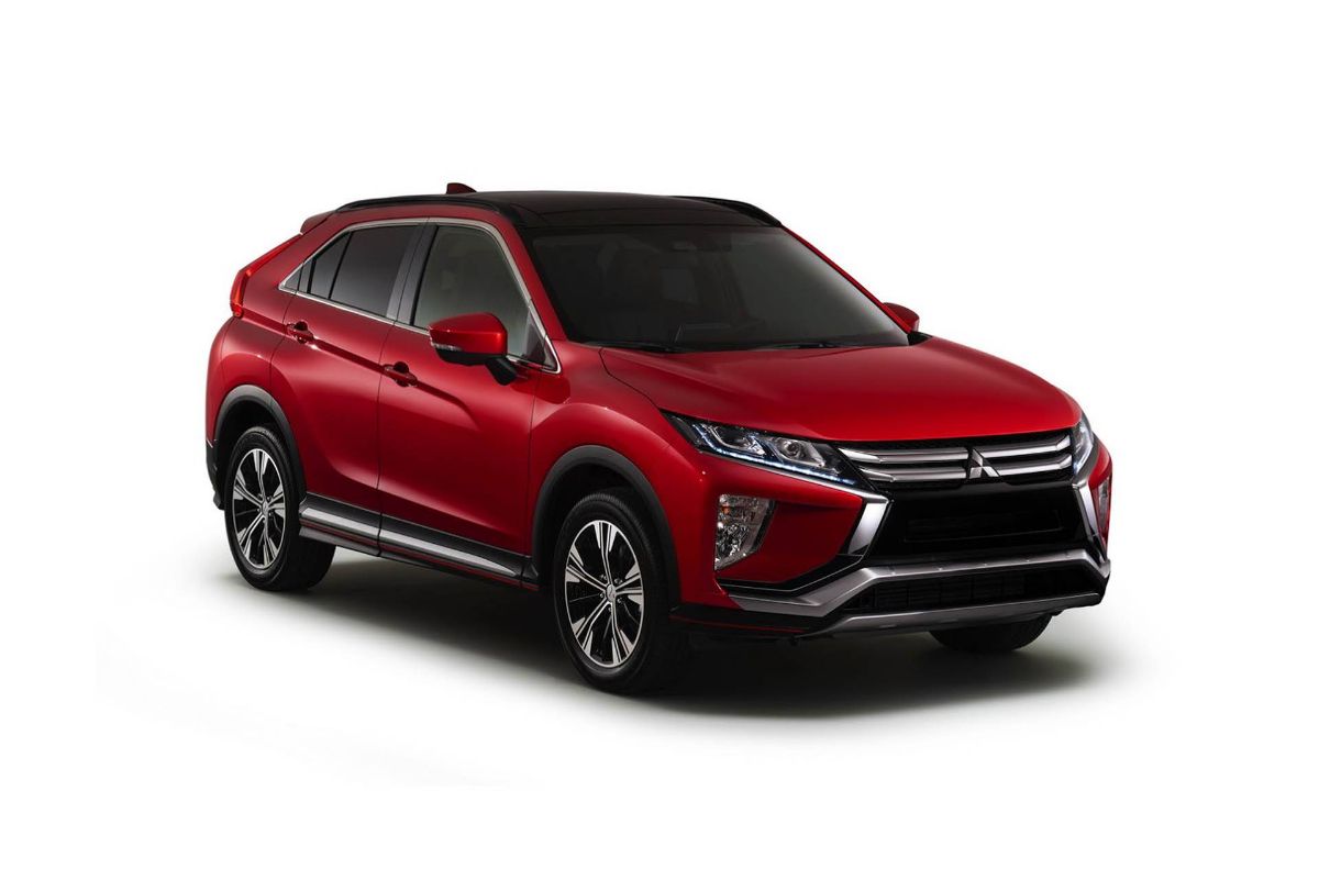 Масло в эклипс кросс. Митсубиси Эклипс кросс 2018. Mitsubishi Eclipse Cross 2018. Mitsubishi Eclipse Cross 2021. Mitsubishi Eclipse Cross 2020.