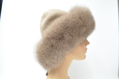 Шапка Vizio 1722 CCP бежевая мех