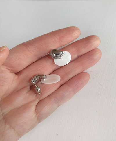 (АРТИКУЛ: 9662/01) СЕРЬГИ ЖЕНСКИЕ, СЕРЕБРИСТЫЙ МЕТАЛЛ, ПЕРЛАМУТРОВЫЕ ПОДВЕСКИ