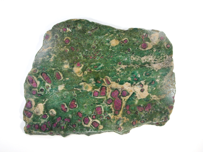 Корунд красный в фуксите, срез полированный, Индия (170*130*9 мм, 470 г) №25072