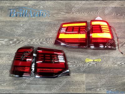 Стопы Toyota Land Cruiser 200 15-21 БЕГАЮЩИЕ красные