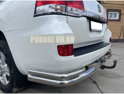 Защита заднего бампера угловая двойная d 76/42 для Toyota Land Cruiser 200 2007-2012