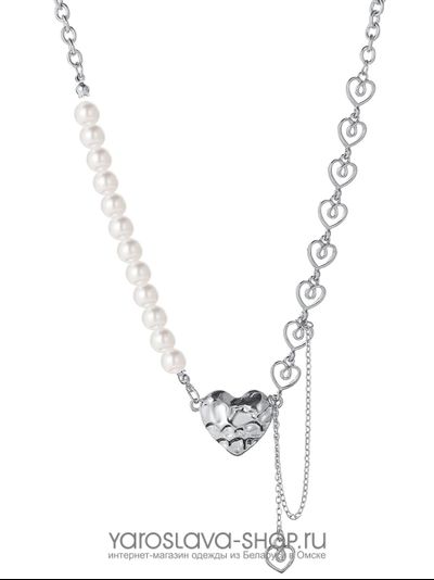 Модель: АЛ-203. Ожерелье из жемчуга и серебра  с подвеской из мятого металла.