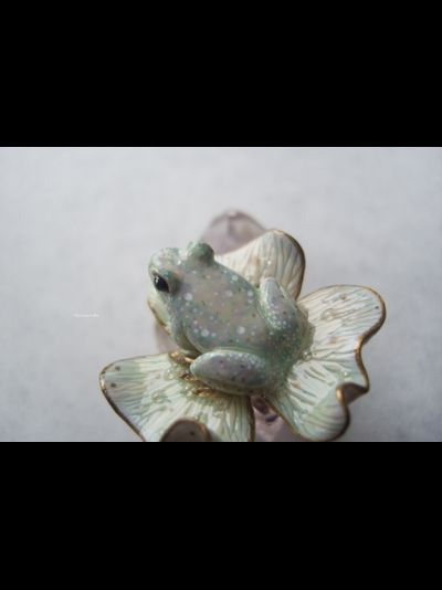 Кольцо с клевером и лягушкой "Принцесса Ия на листе Морока Трифолиума"