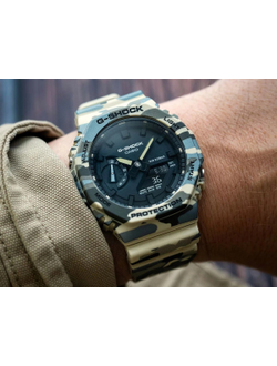 Часы Casio G-Shock GA-2100CM-5A