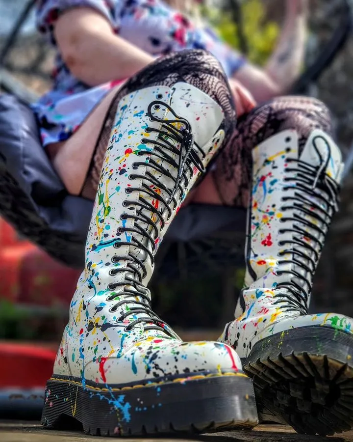 Высокие женские ботинки Dr Martens 1490 в расцветке мультиколор.