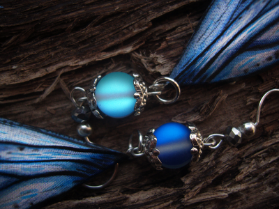 "Тайны небесных сфер", серьги с шёлковыми крылышками