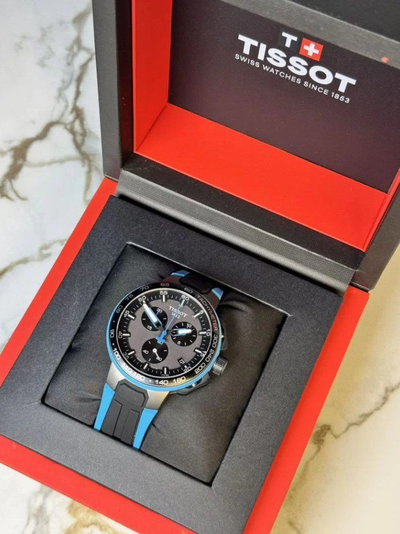 Швейцарские часы Tissot T111.417.37.441.05