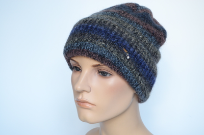 Вязаная шапка из мохера с отворотом разноцветная Vizio Италия 8011 CRY синяя