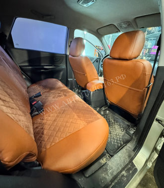 Чехлы на Hyundai Tucson I (2004-2009)