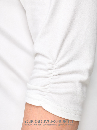 Брючный комплект с лонгсливом и жилетом в нежных пастельных тонах