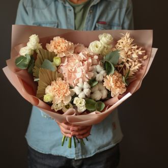 Авторский букет цветов "Розмари"