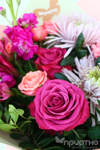 Букет цветов на 8 марта № 701