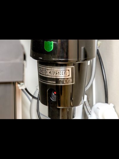 Измельчитель пищевых отходов Bone Crusher BC 700