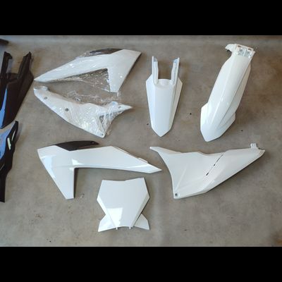 Пластик для мотоцикла KTM 2020-2022,  GR8 2024, KEWS K23, BRZ K6, K2R