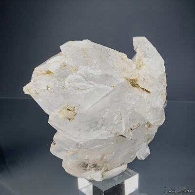 Горный хрусталь с включениями хлорита. Северная Осетия.