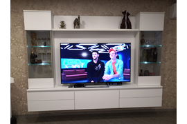 Длина 2700, Высота 1900. Монтаж настенный.