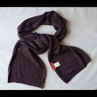 Сливовый вязаный шарф Италия Vizio 5848 Violosa